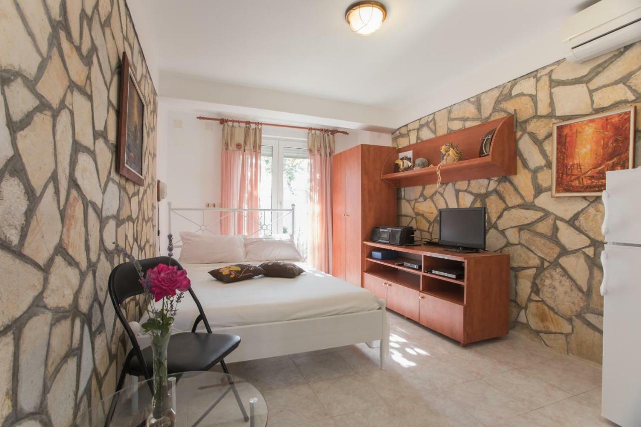 וודיצה Apartment Ana מראה חיצוני תמונה