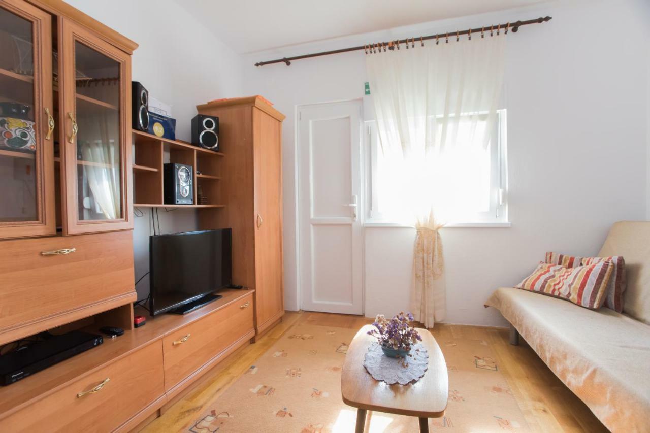 וודיצה Apartment Ana מראה חיצוני תמונה
